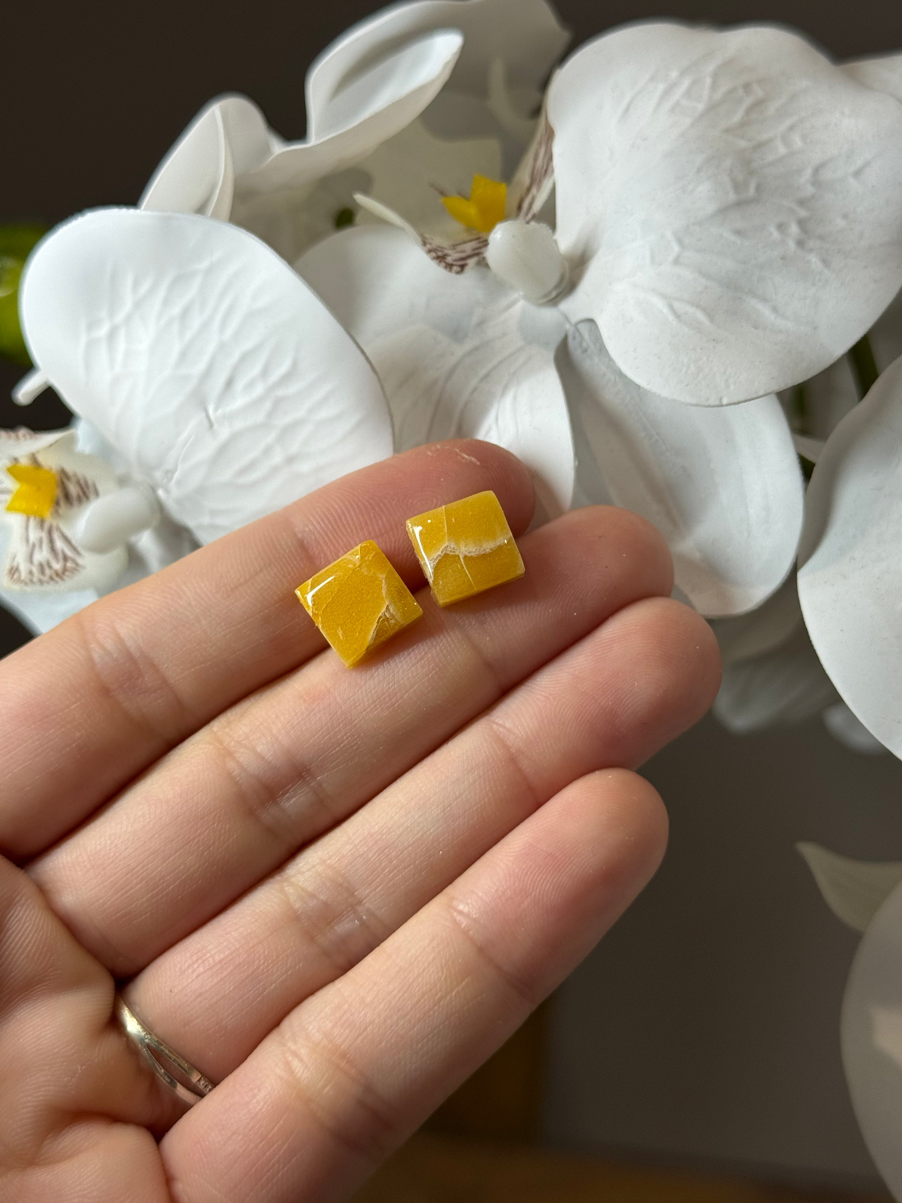 Puce carrée caramel