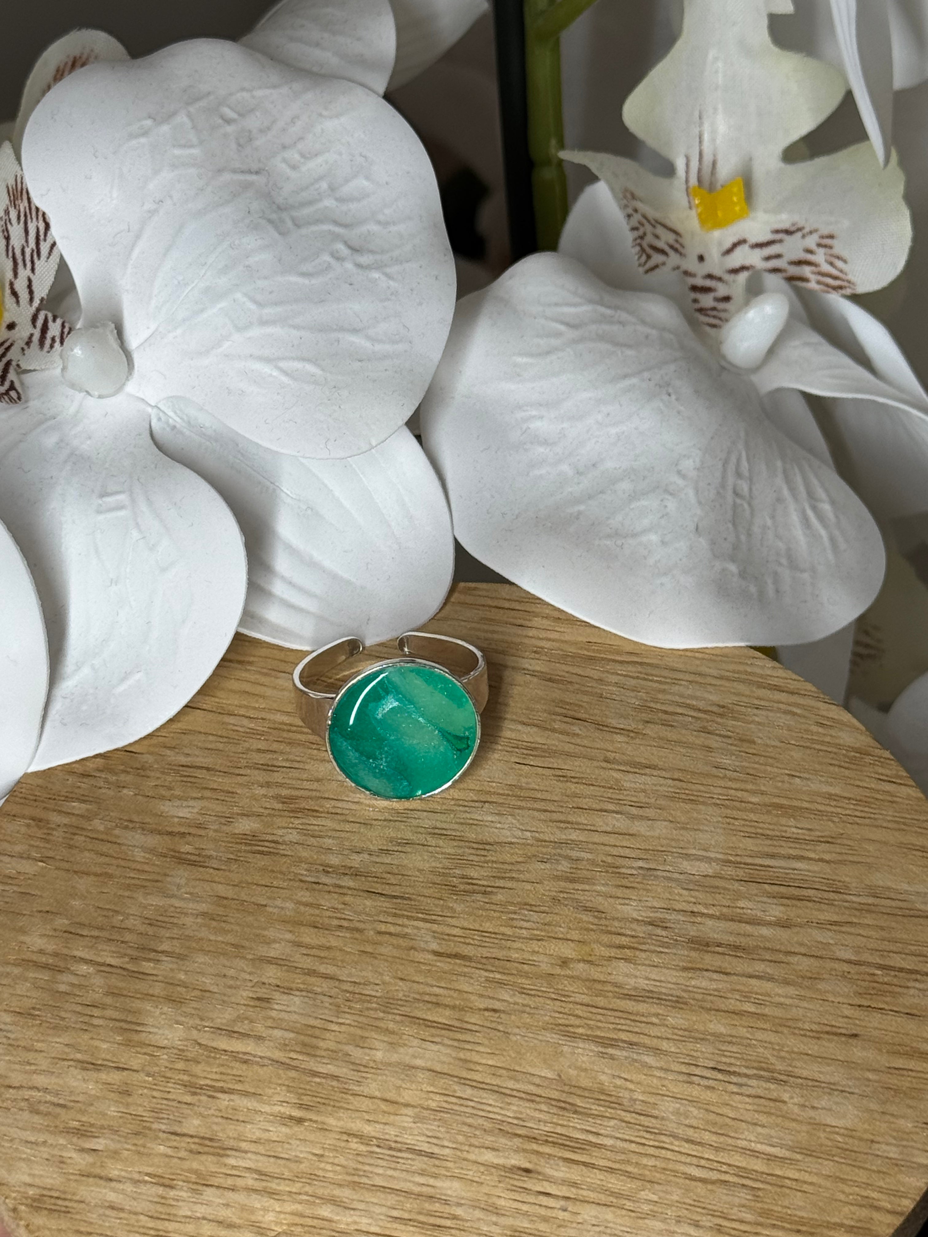 Bague argentée Emeraude