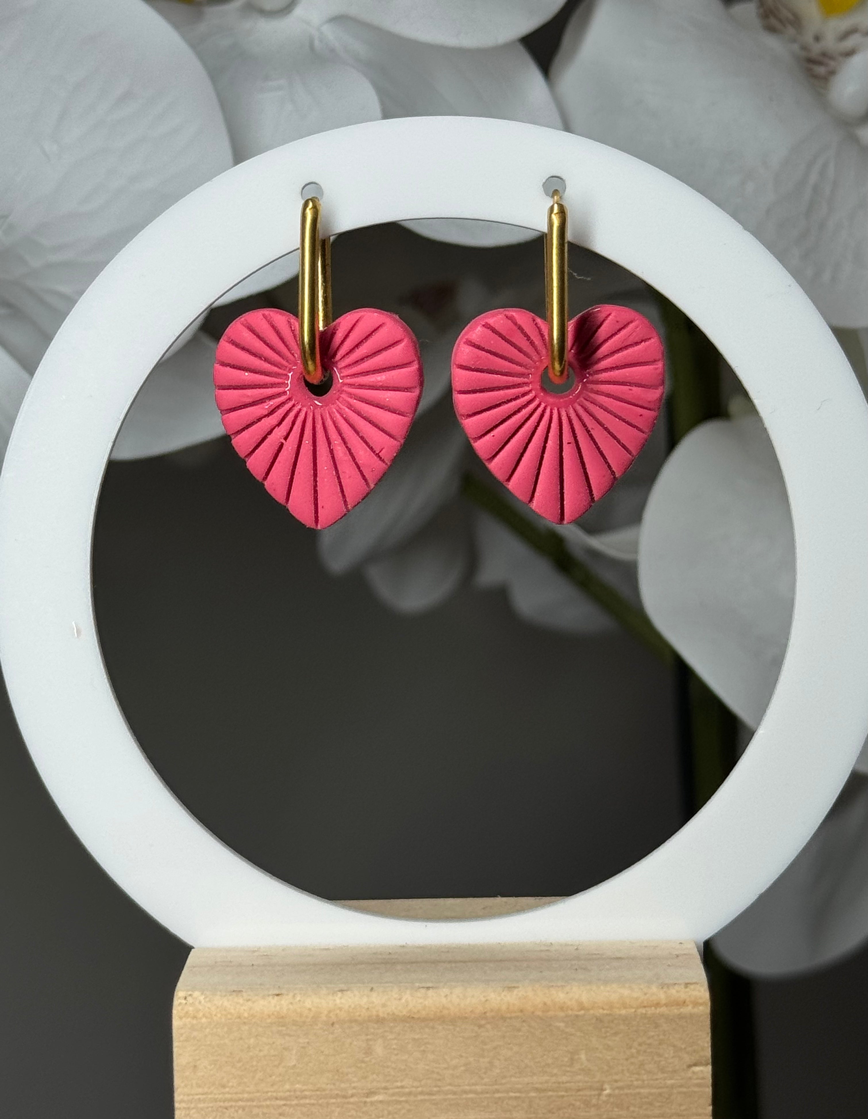 Gros coeur rose rayé