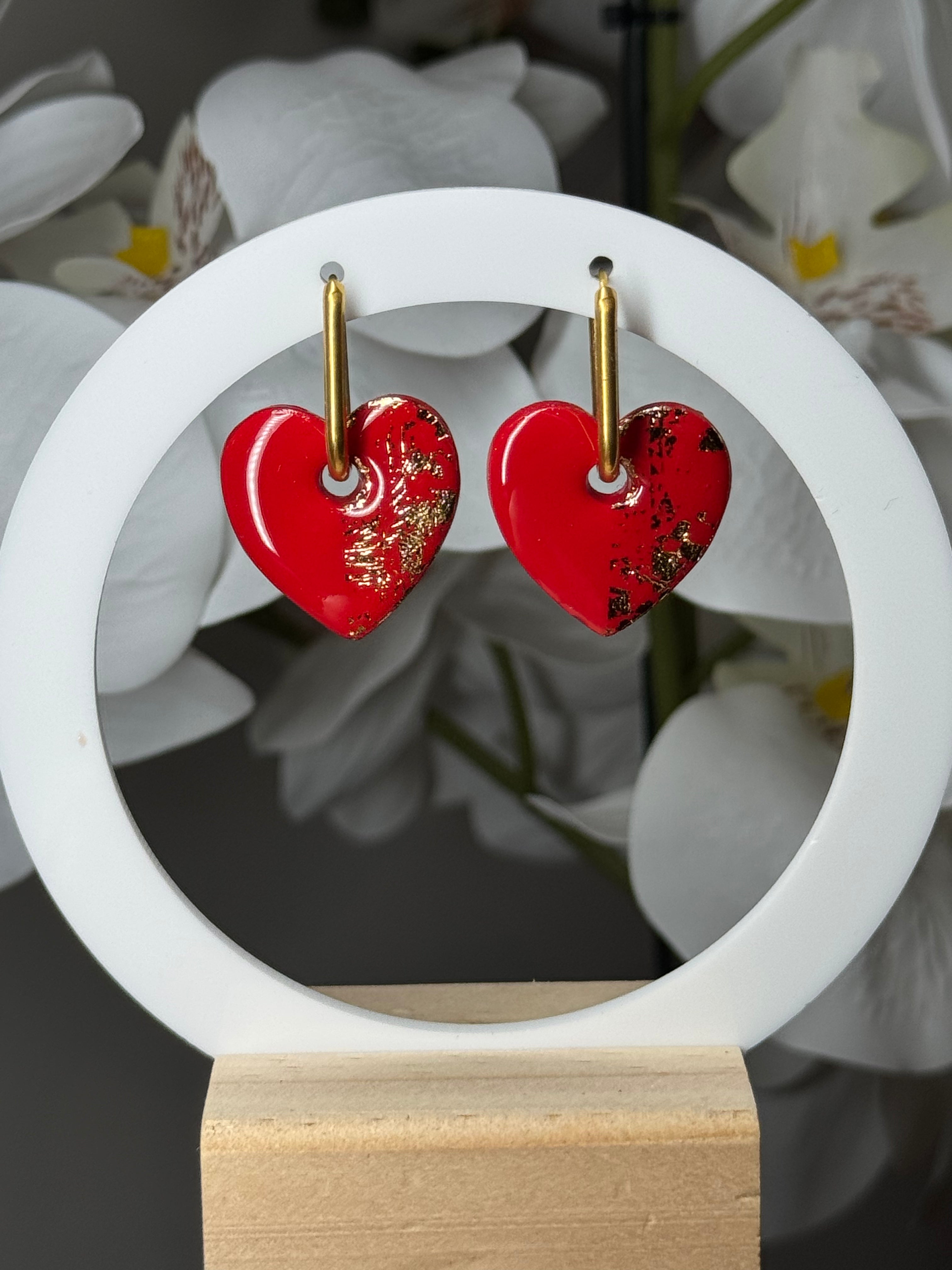 Gros coeur rouge mi doré