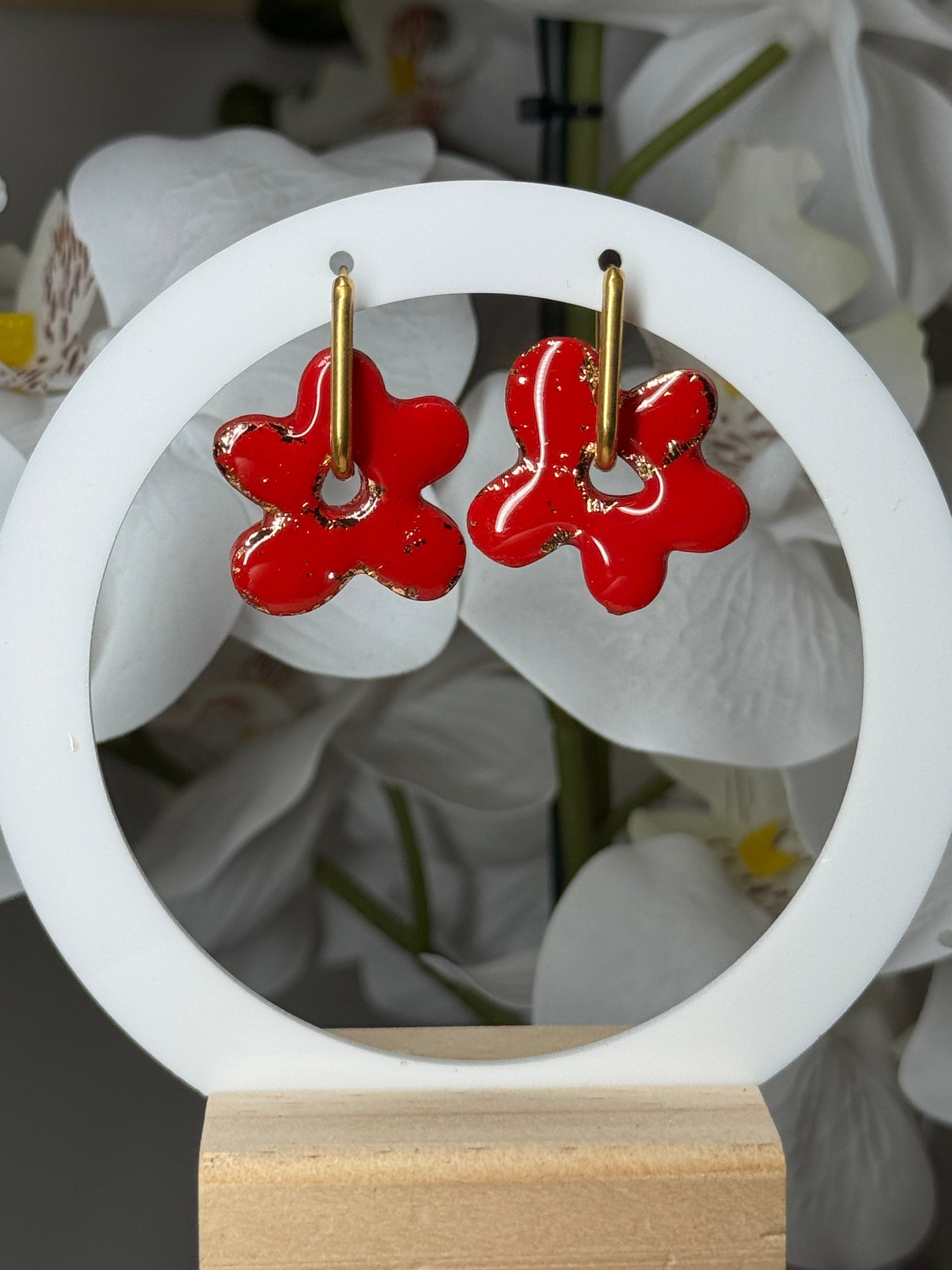 Pétunia rouge et dorée