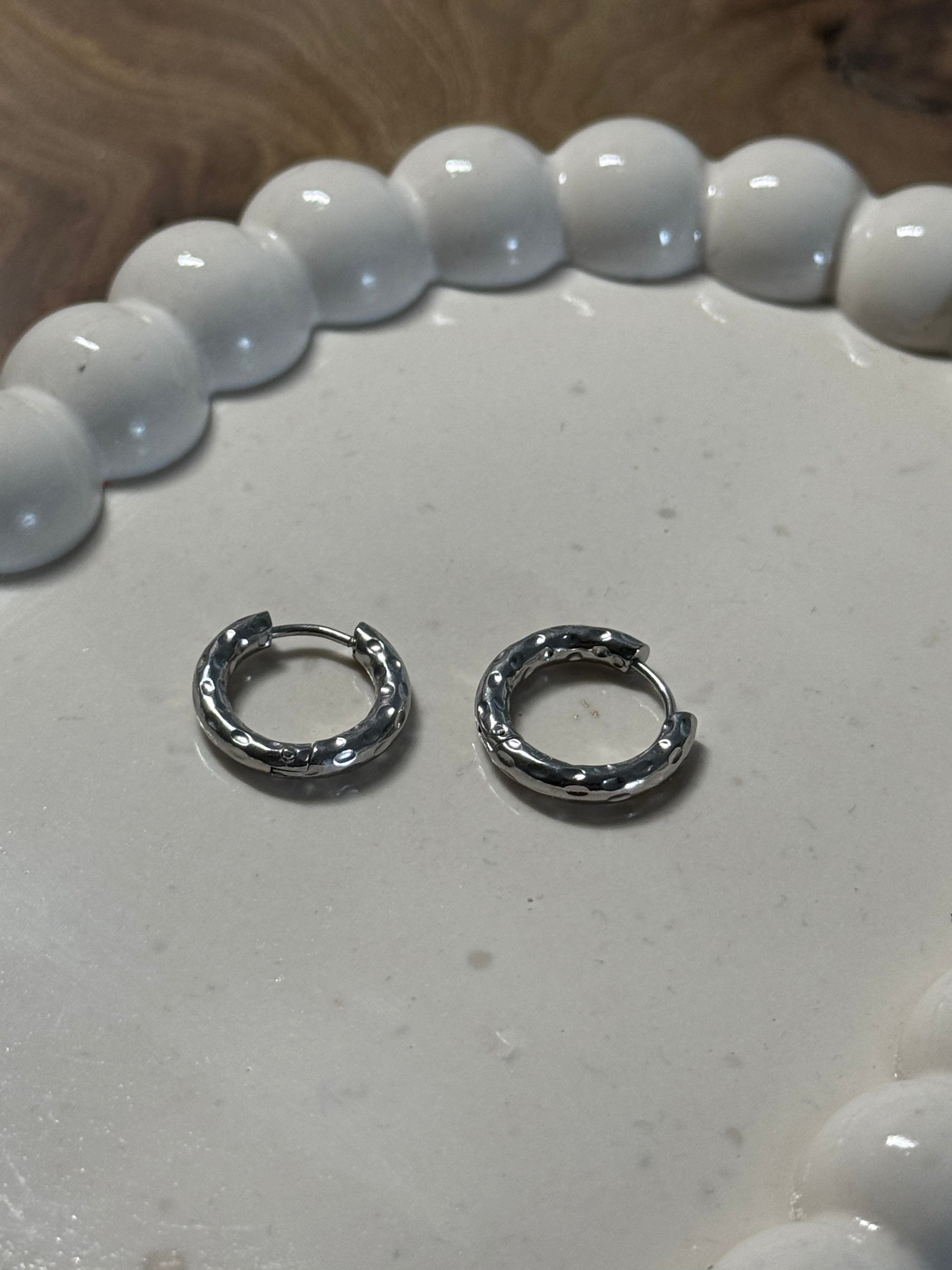 Créoles argent à motifs