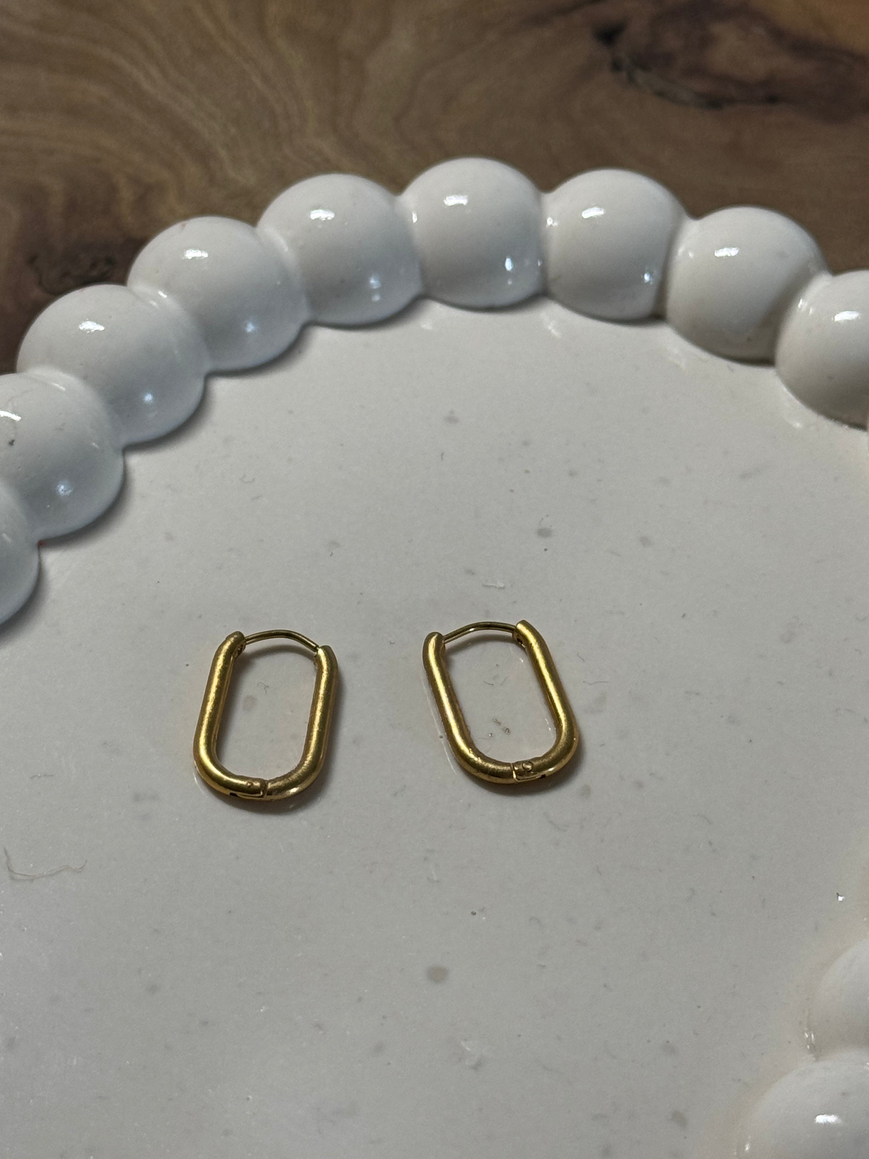 Créoles ovales dorées