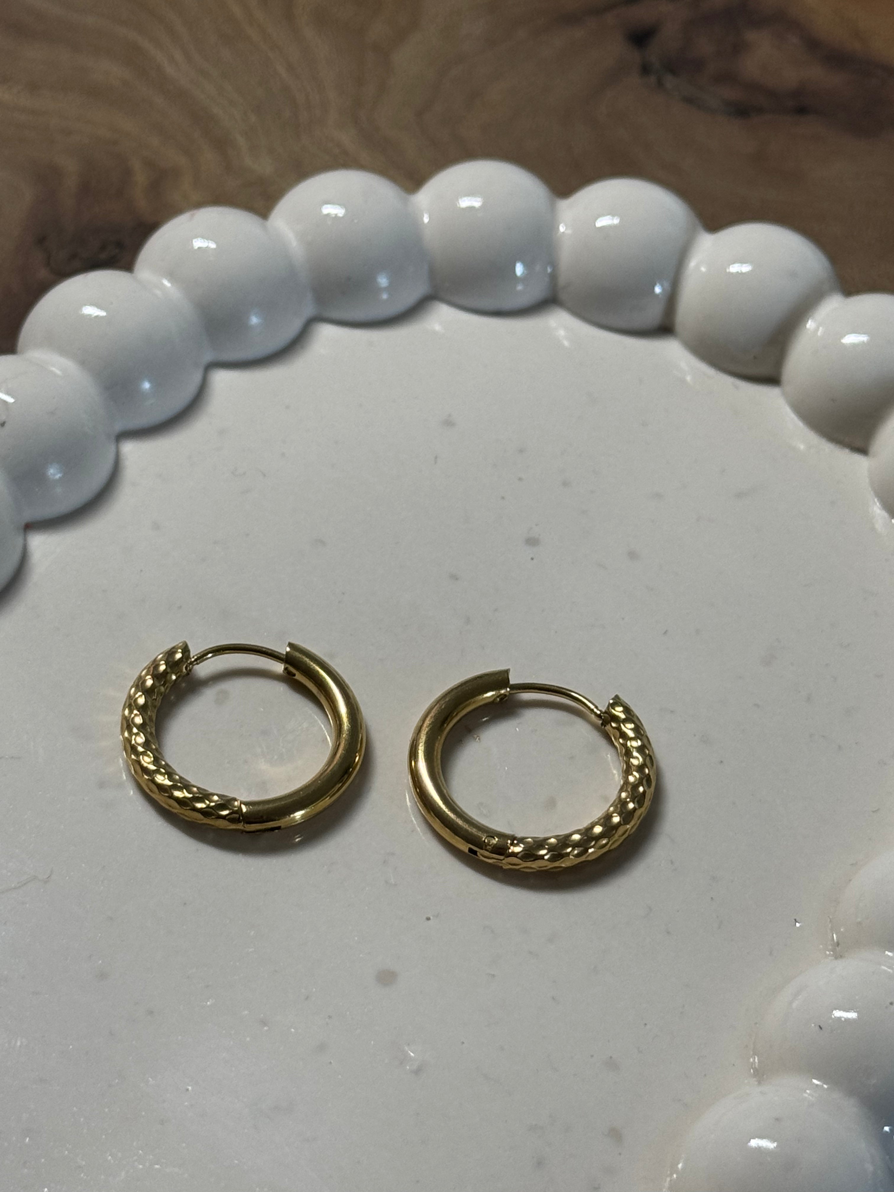 Créoles martelées réversibles