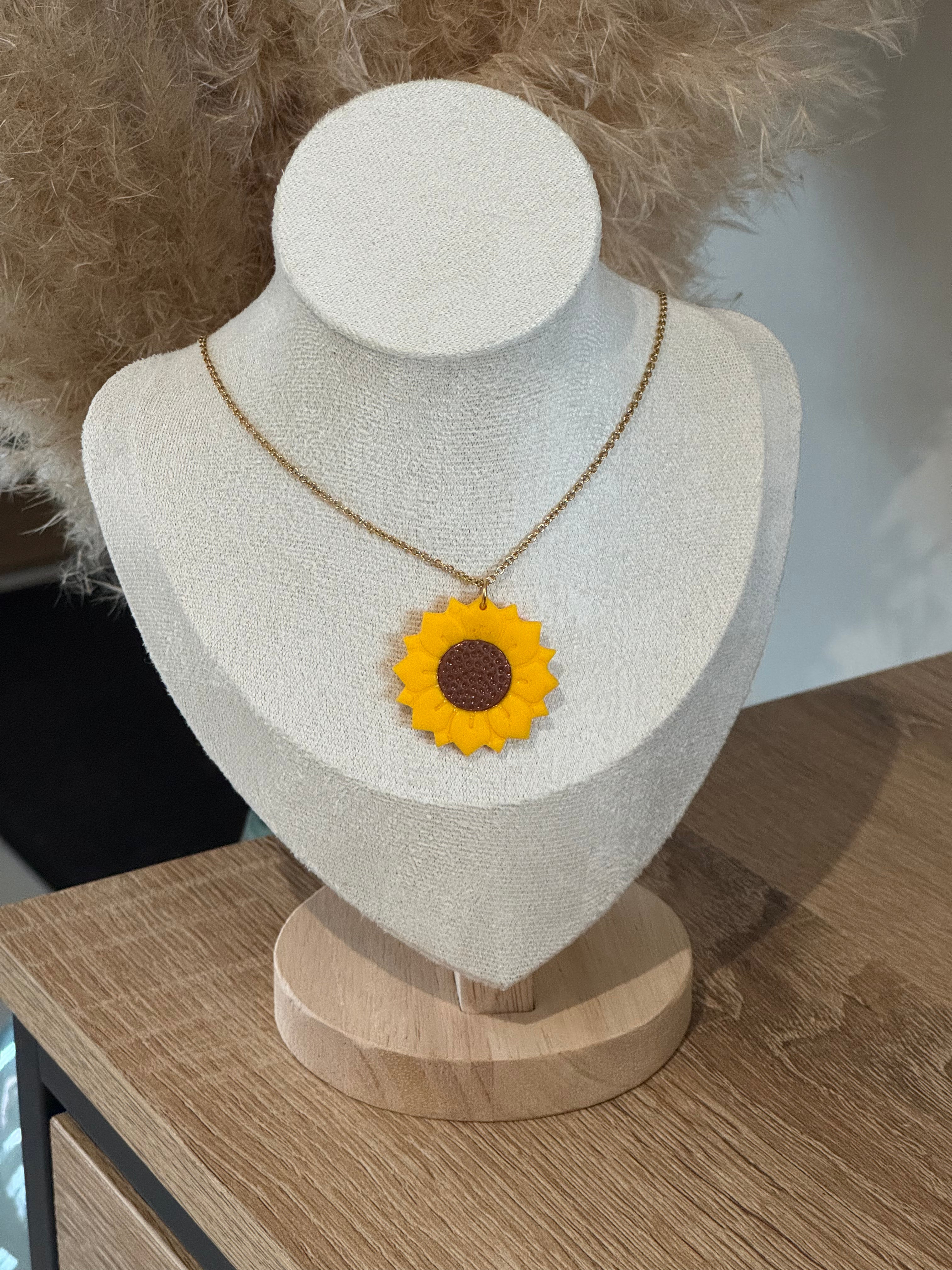 Collier pendentif tournesol
