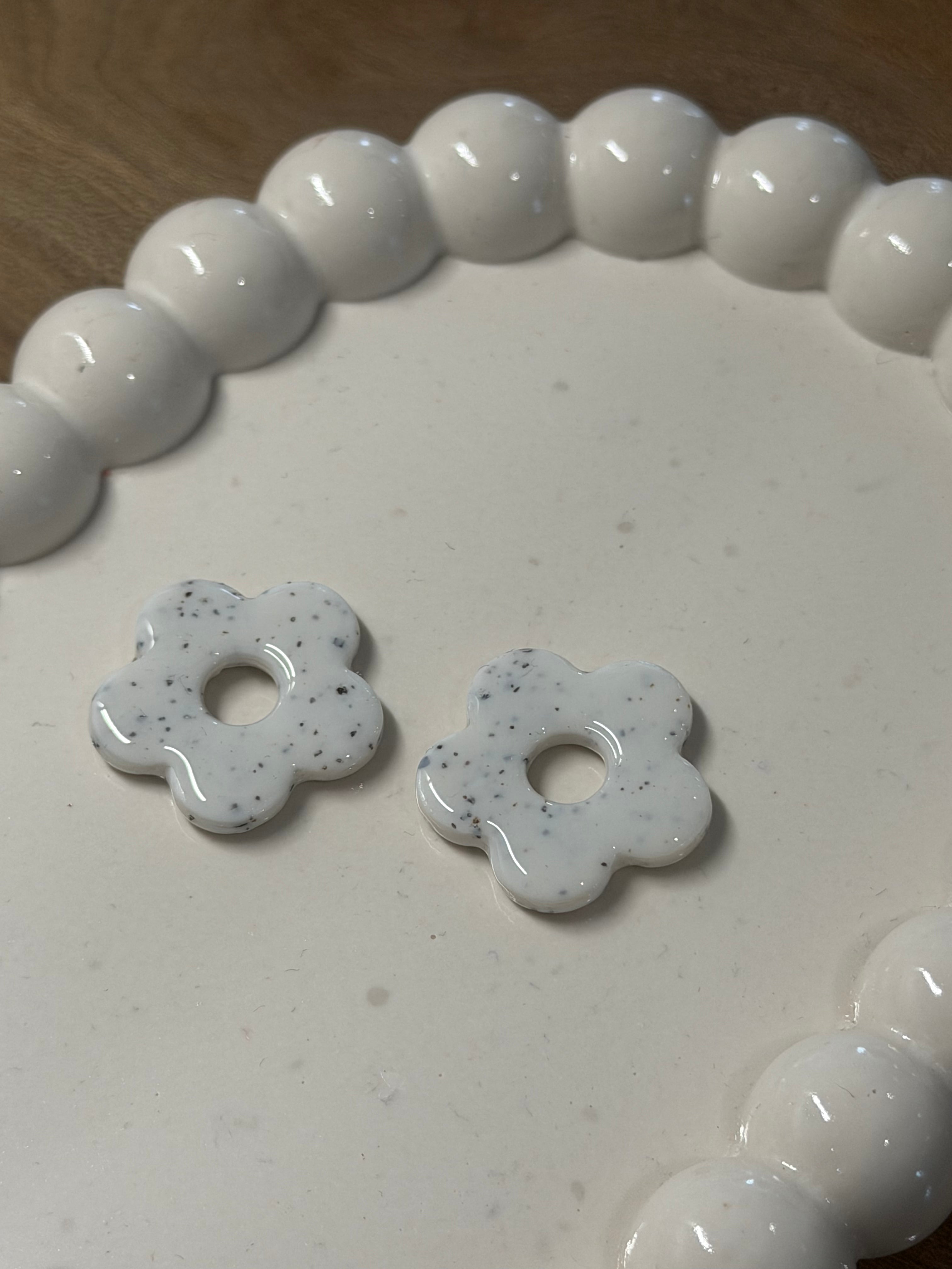 Flora blanche incrustations